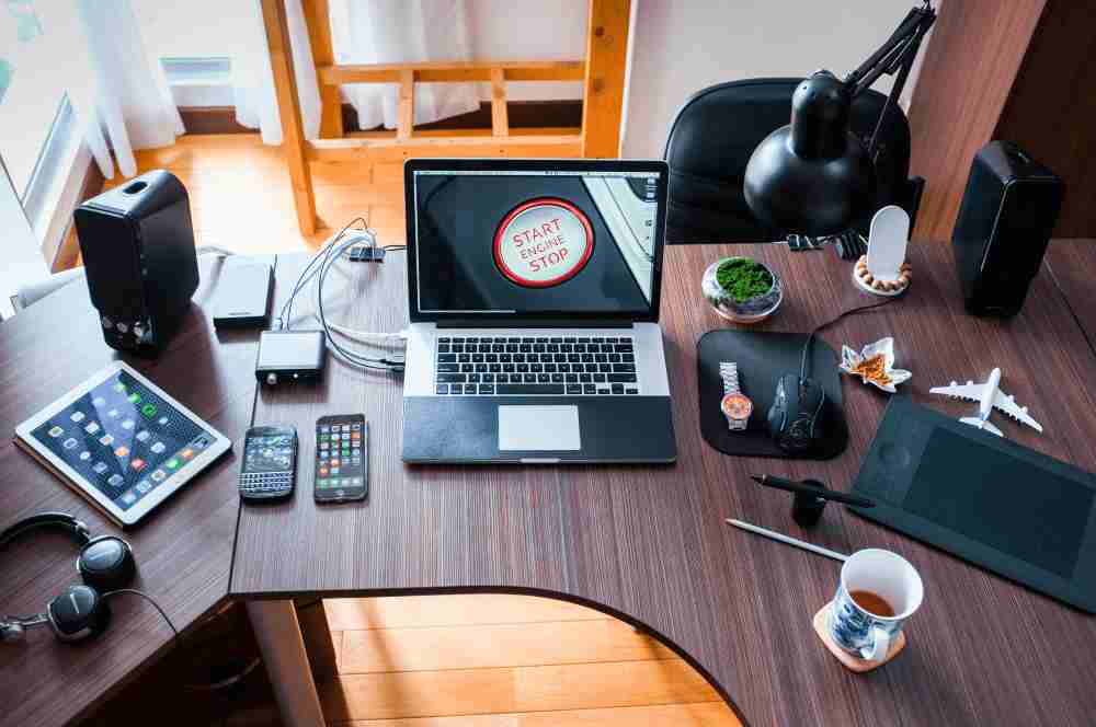 5 Ways to Reduce E-waste in 2023